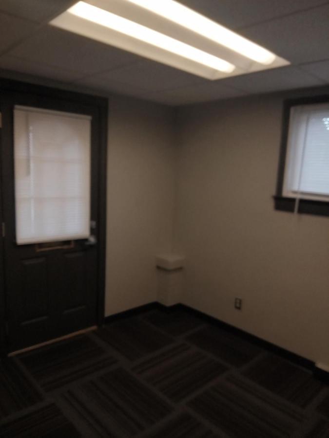 E. Michigan Walk Up Furnished 2 Bedroom Apt Lansing Kültér fotó